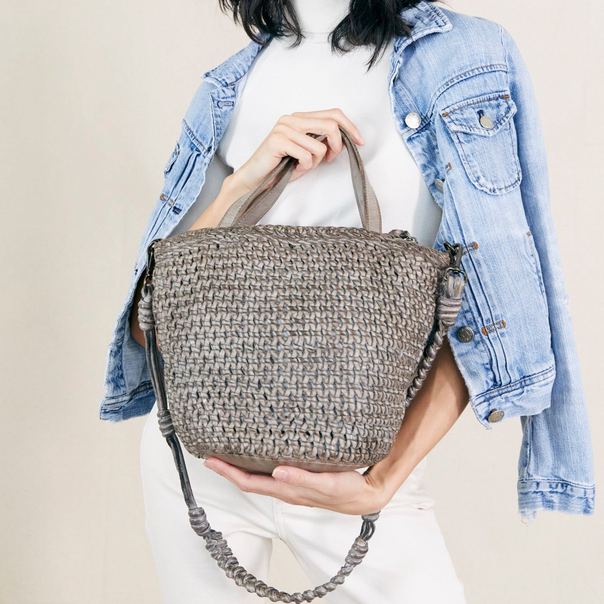 Neela Crossbody