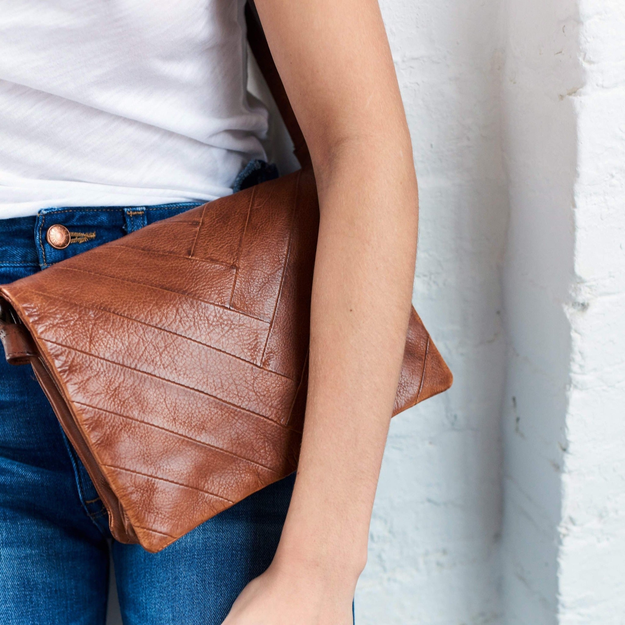 Luca Leather Crossbody