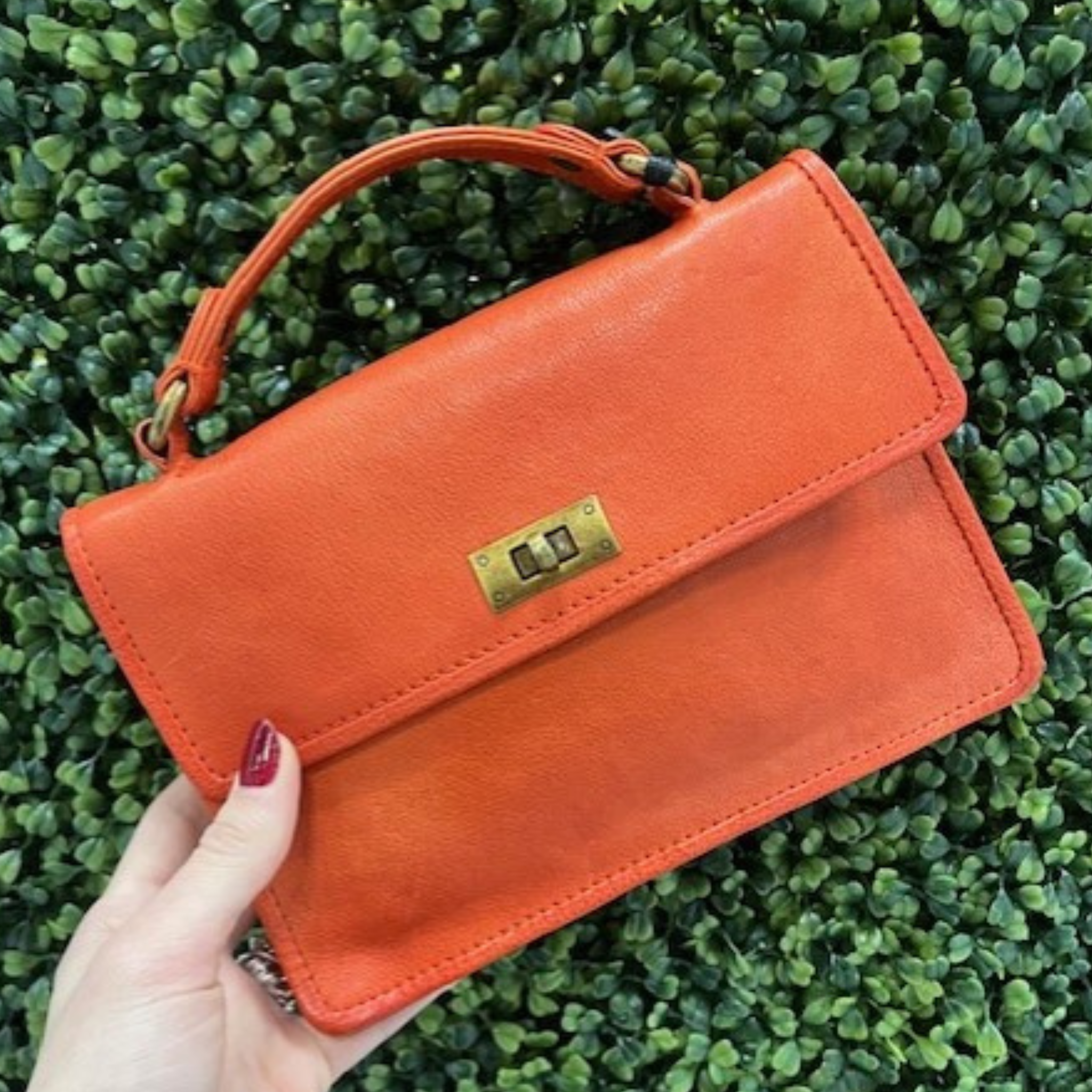 Arlo Crossbody
