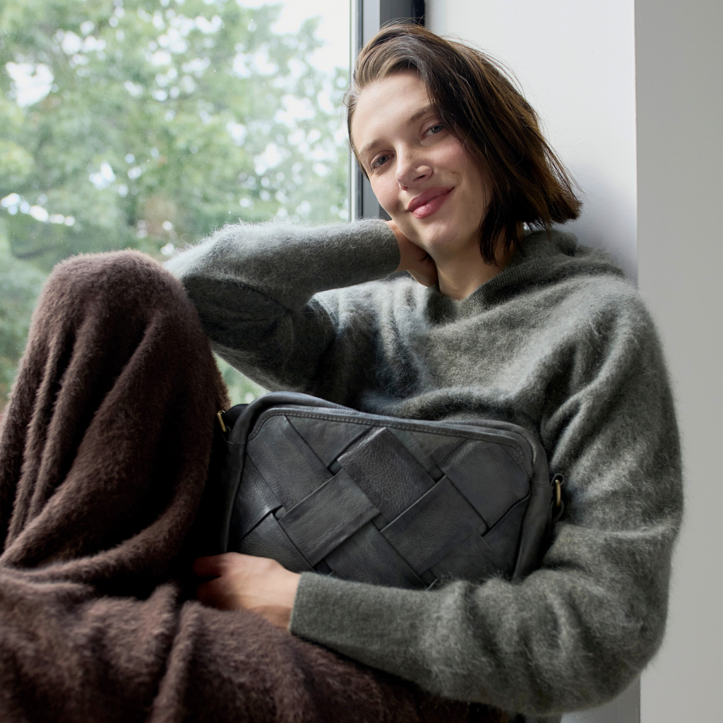Mojave Leather Crossbody
