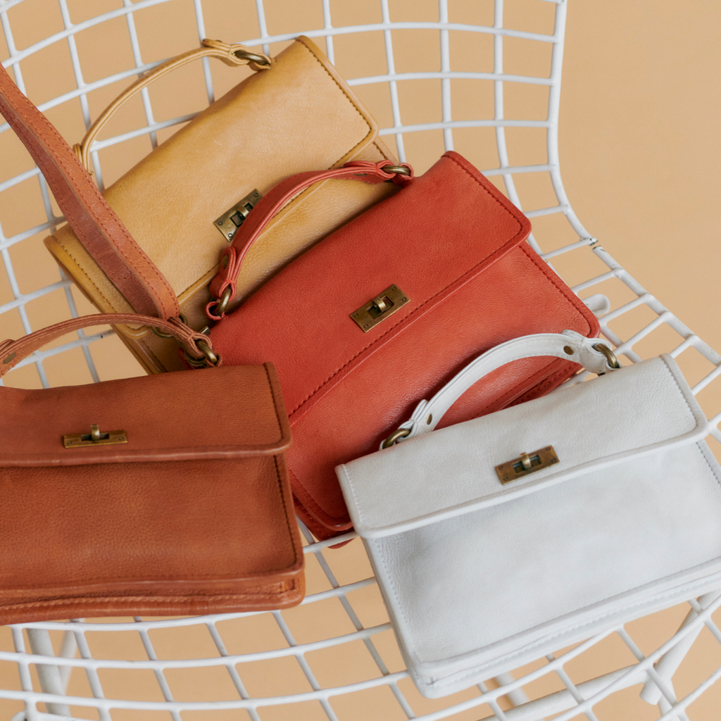 Arlo Crossbody